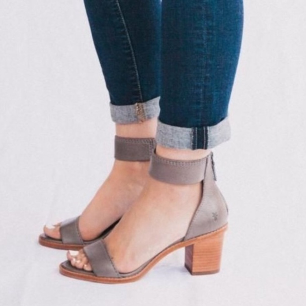 Frye Brielle Charcoal Grey Wooden Ankle Sandals - Picture 16 of 16